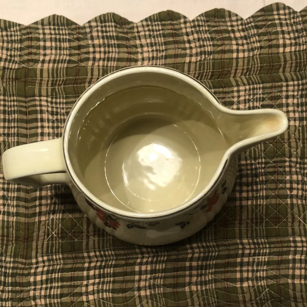 Hall’s Tea Pitcher - Picture 4 of 4